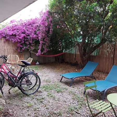 Entierement Equipe Avec Balcon Et Acces Jardin